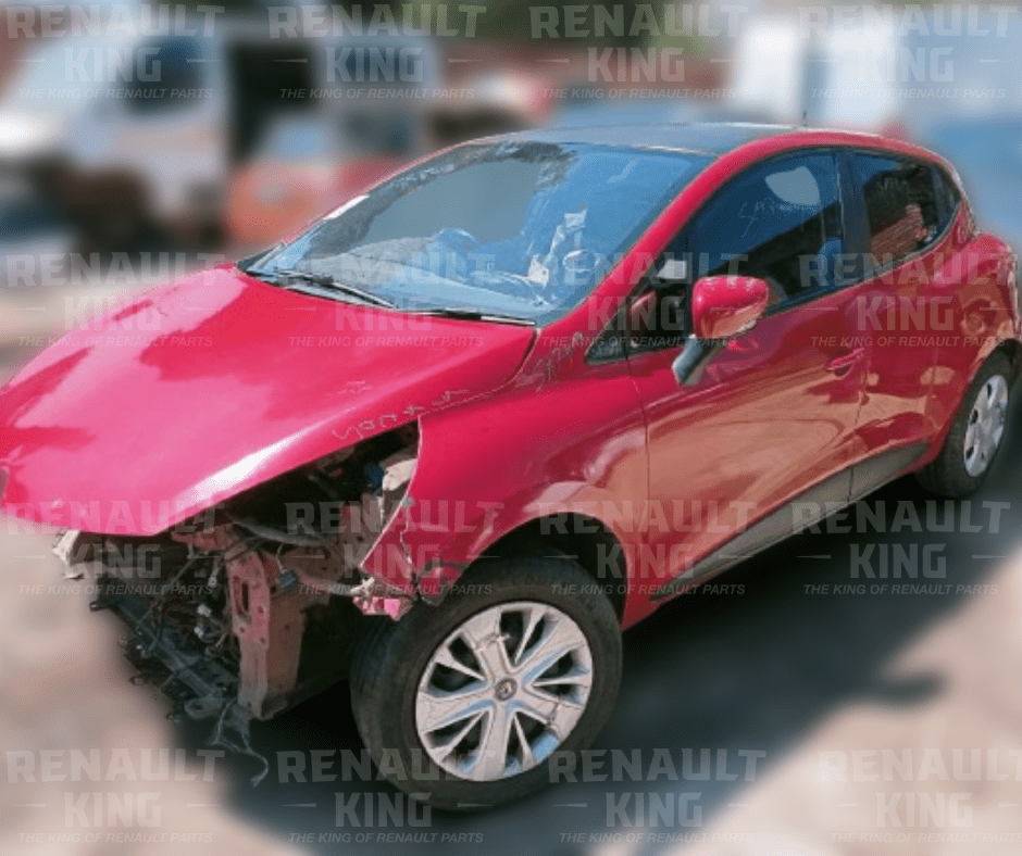 RENAULT CLIO 4 MANUAL 2016 H4BA 0.9 TURBO - STRIPPING FOR SPARES